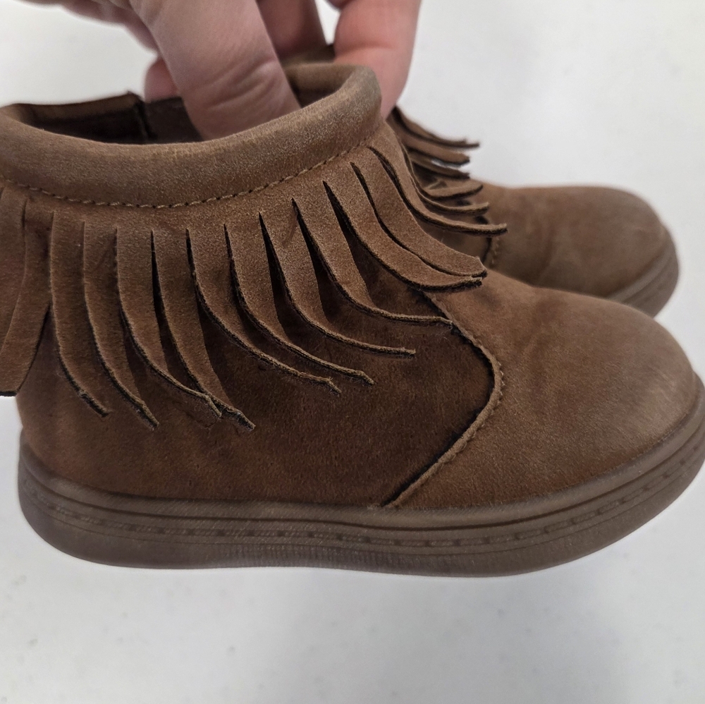 Carters Toddler Girl Boots Size 5 - Picture 2 of 4